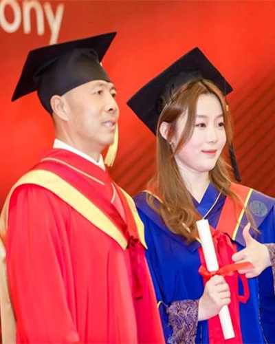 專屬學位服及配飾設計(jì)服務